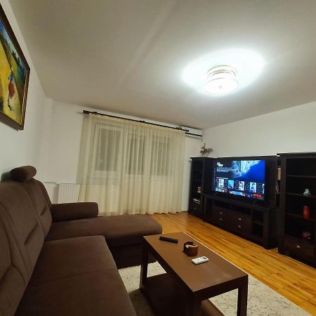 Clasic Apartment Nufarul Oradea Extérieur photo