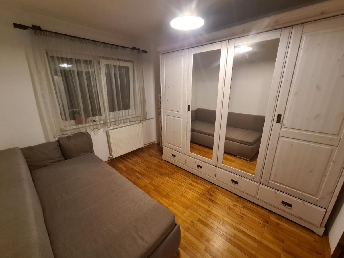 Clasic Apartment Nufarul Oradea Extérieur photo