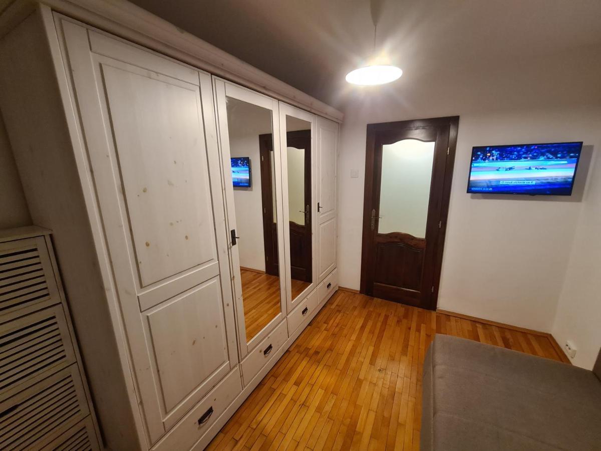 Clasic Apartment Nufarul Oradea Extérieur photo