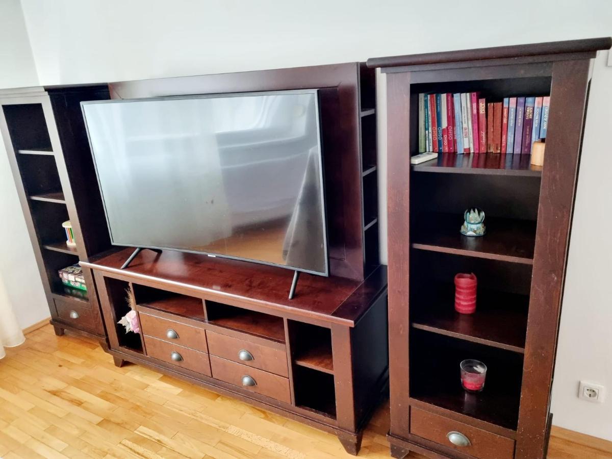 Clasic Apartment Nufarul Oradea Extérieur photo